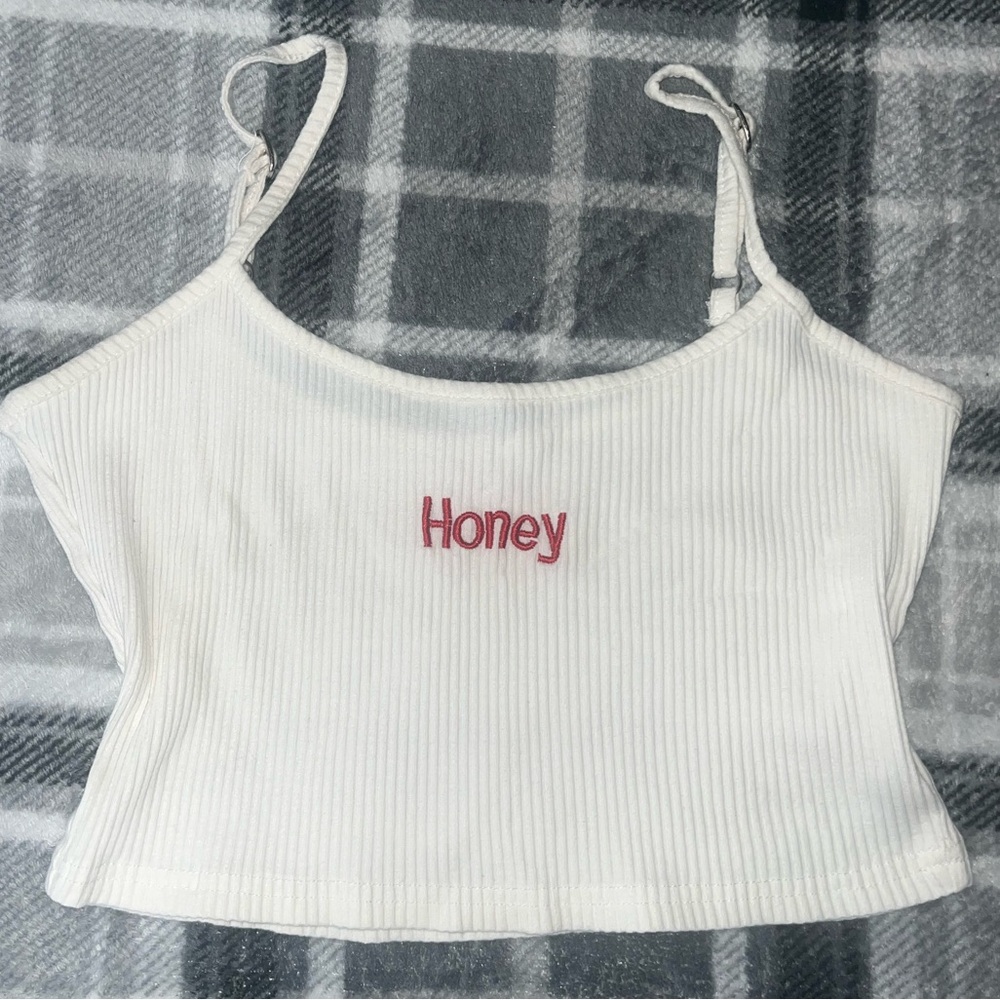 Honey crop top